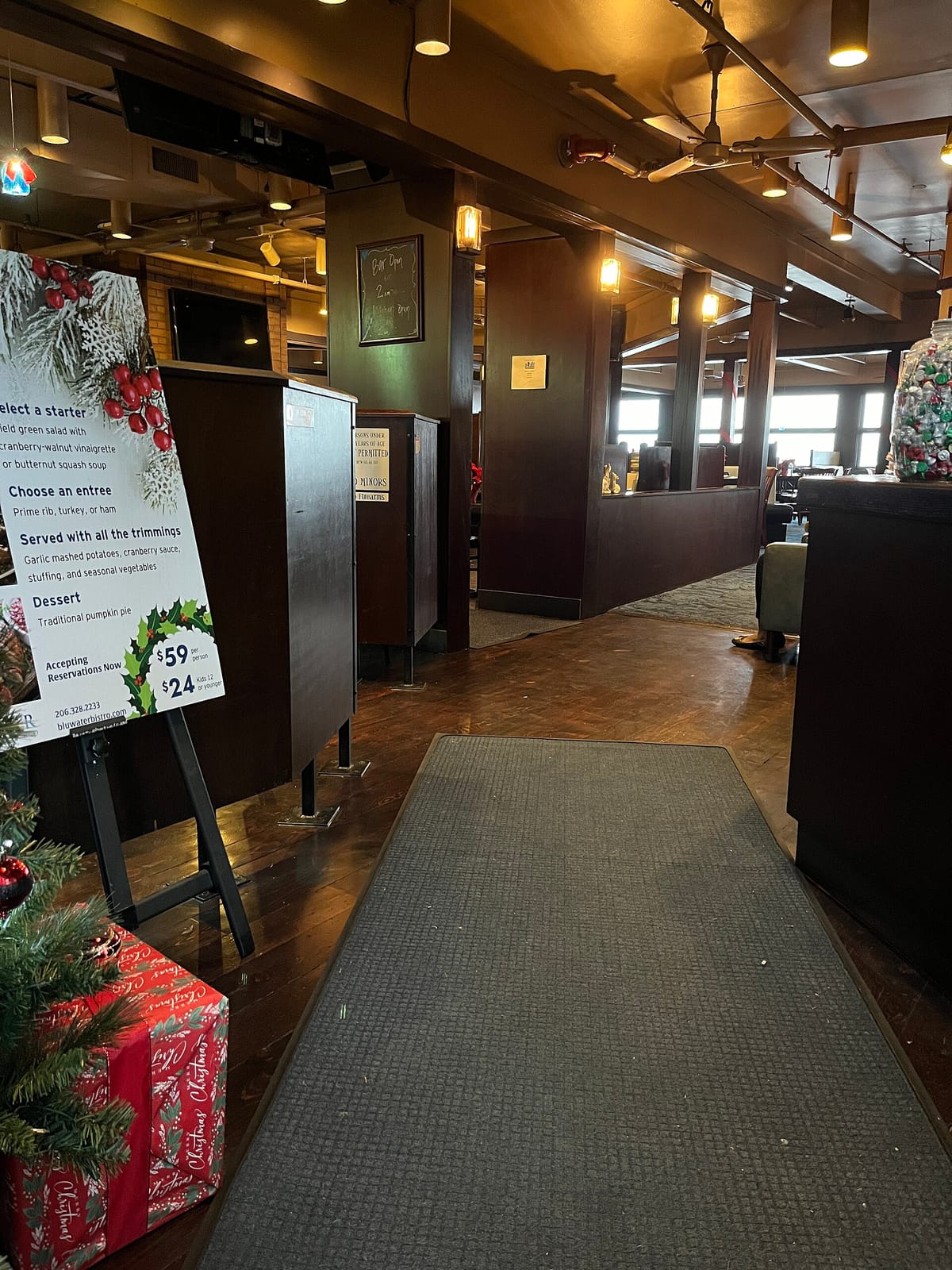 Starbucks photo 2