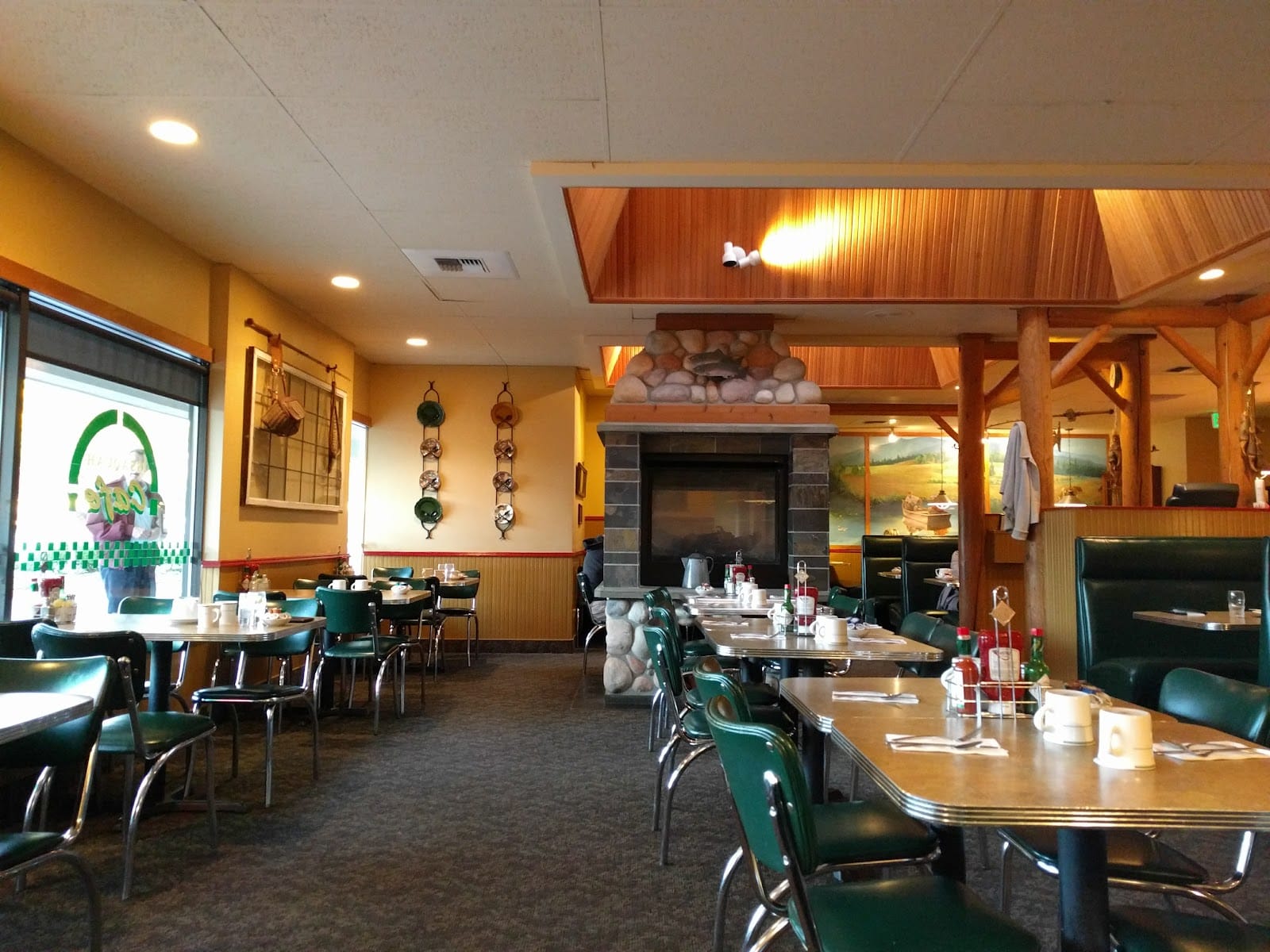 Issaquah Cafe