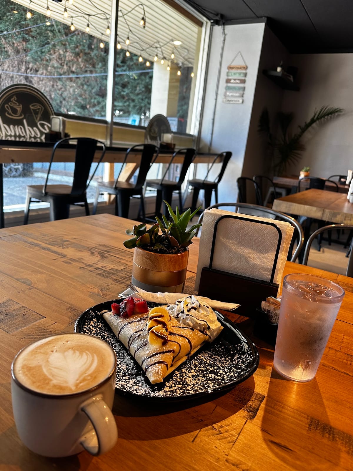 Redondo Coffee & Crepes