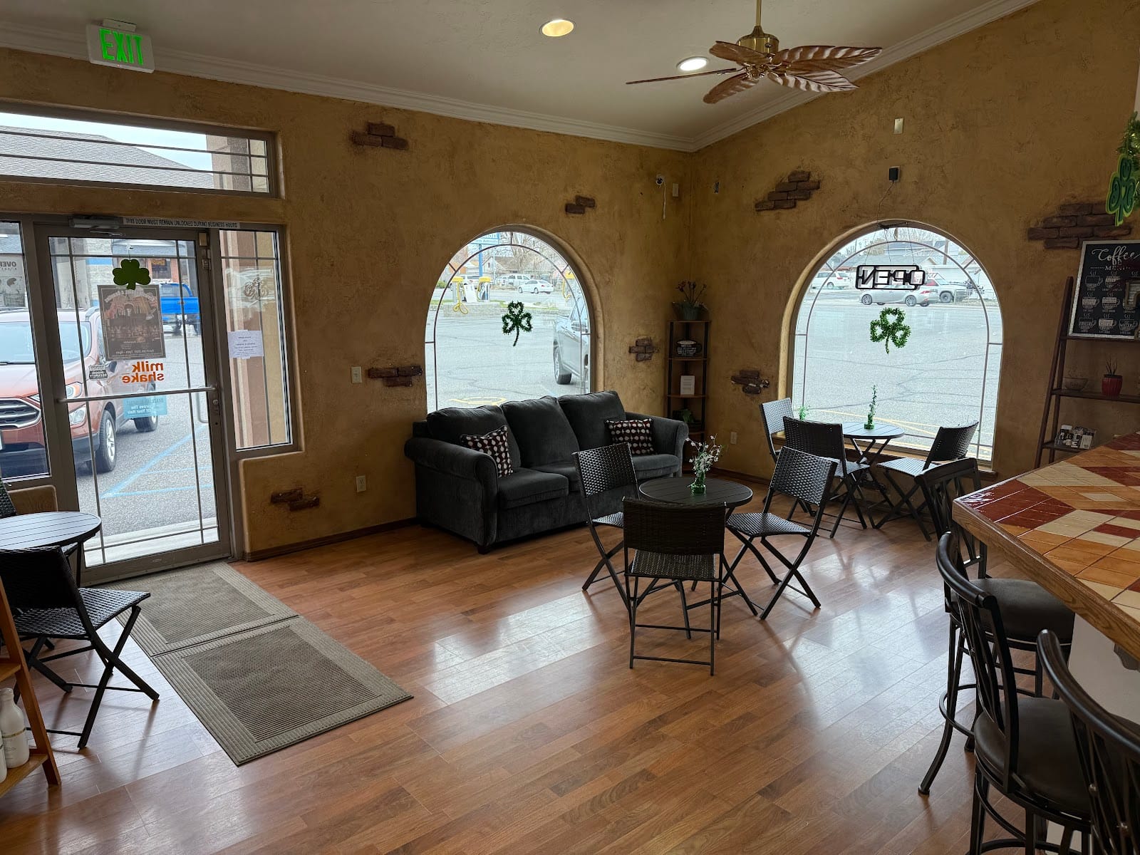 Tease and Tan Salon and Espresso