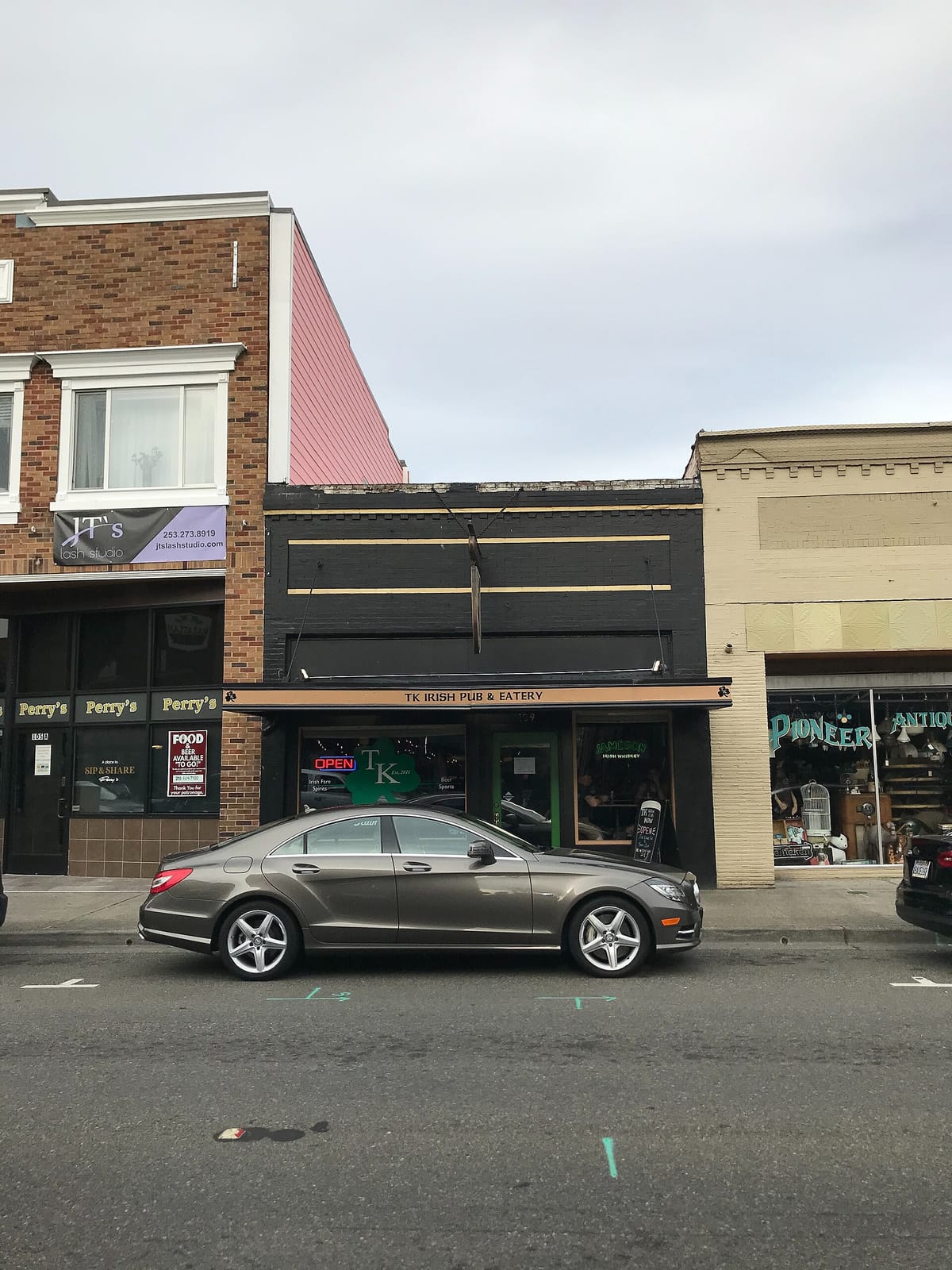 The Savory & Sweet Cafe