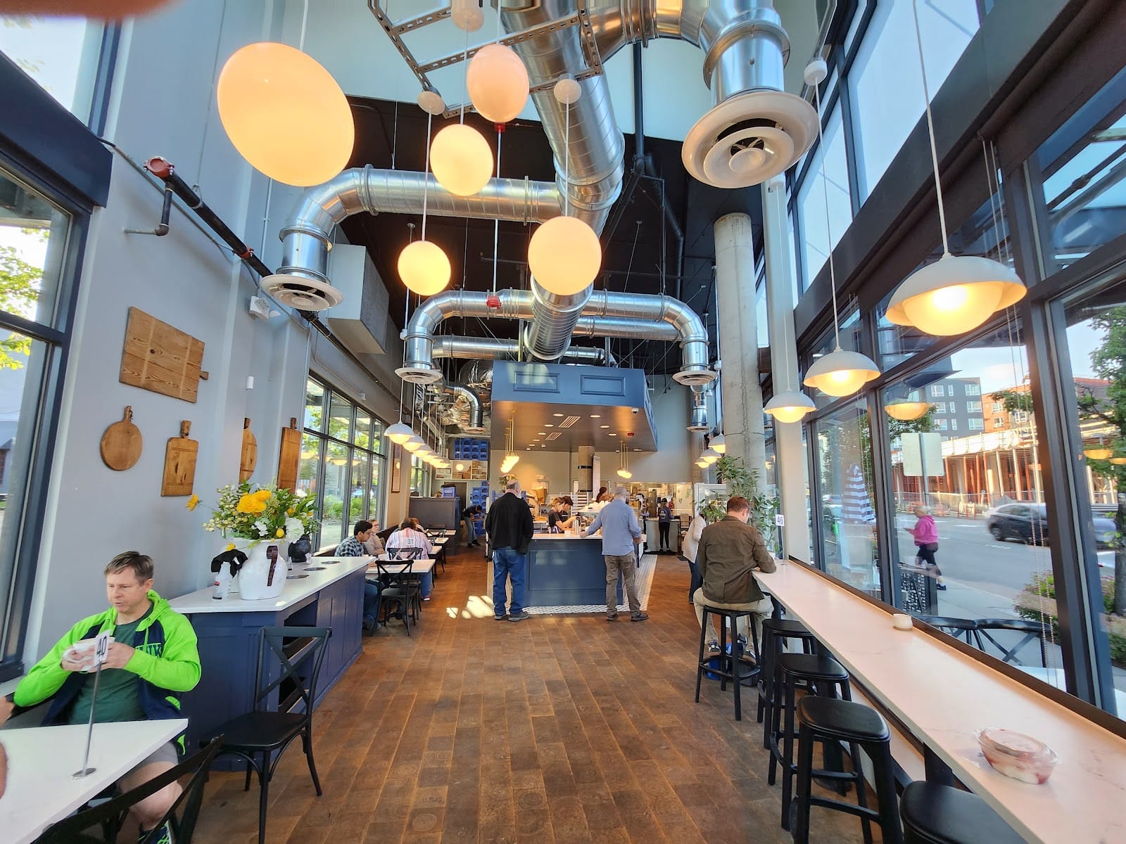 Farine Bakery & Cafe