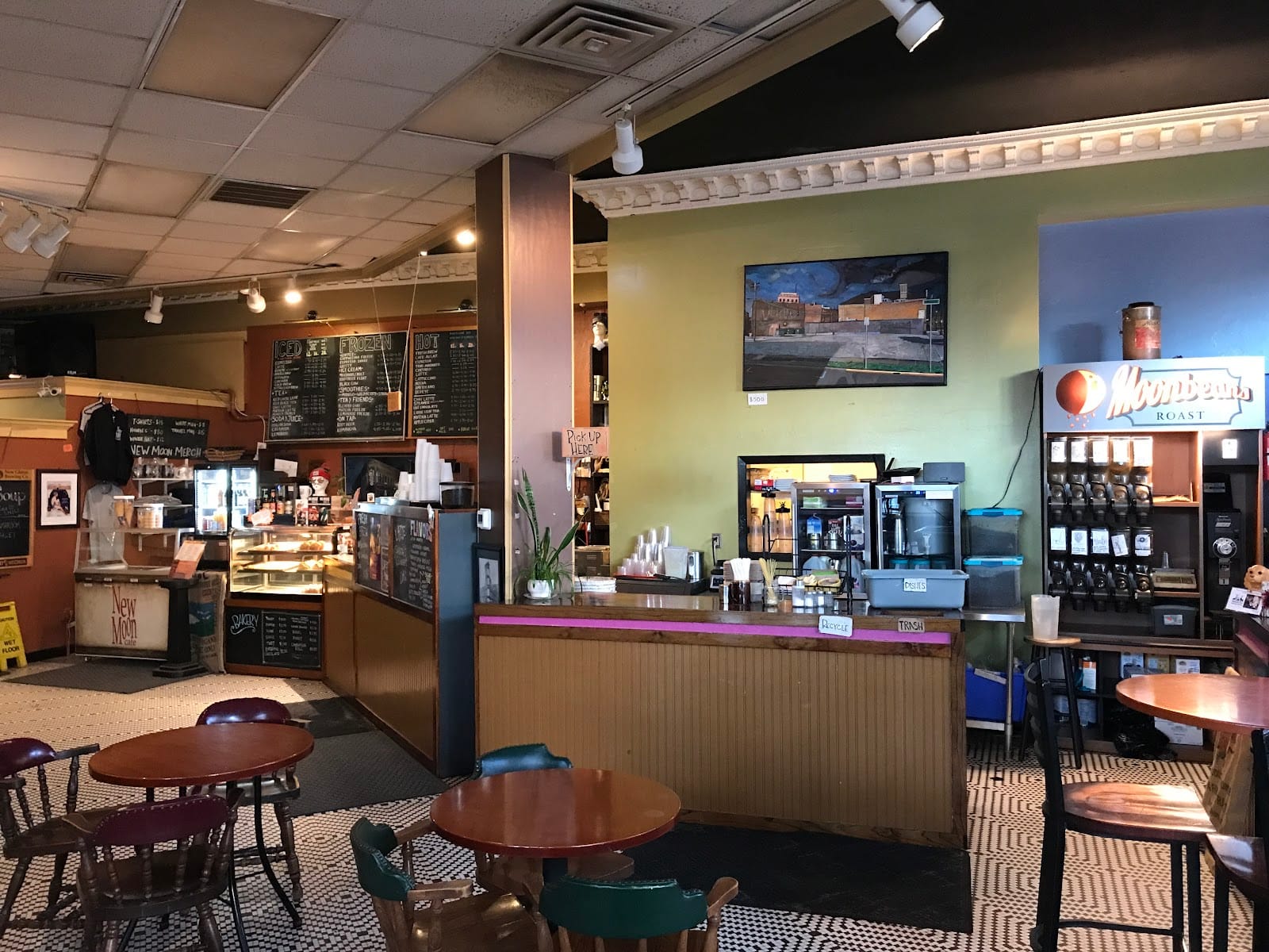 New Moon Café