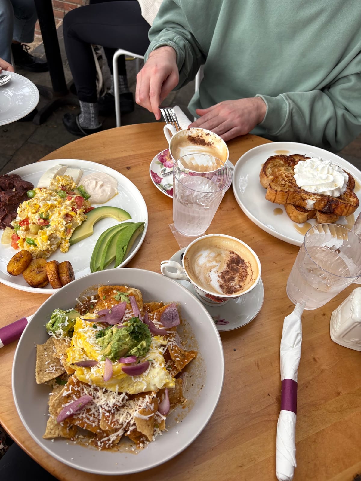 La Doña Café