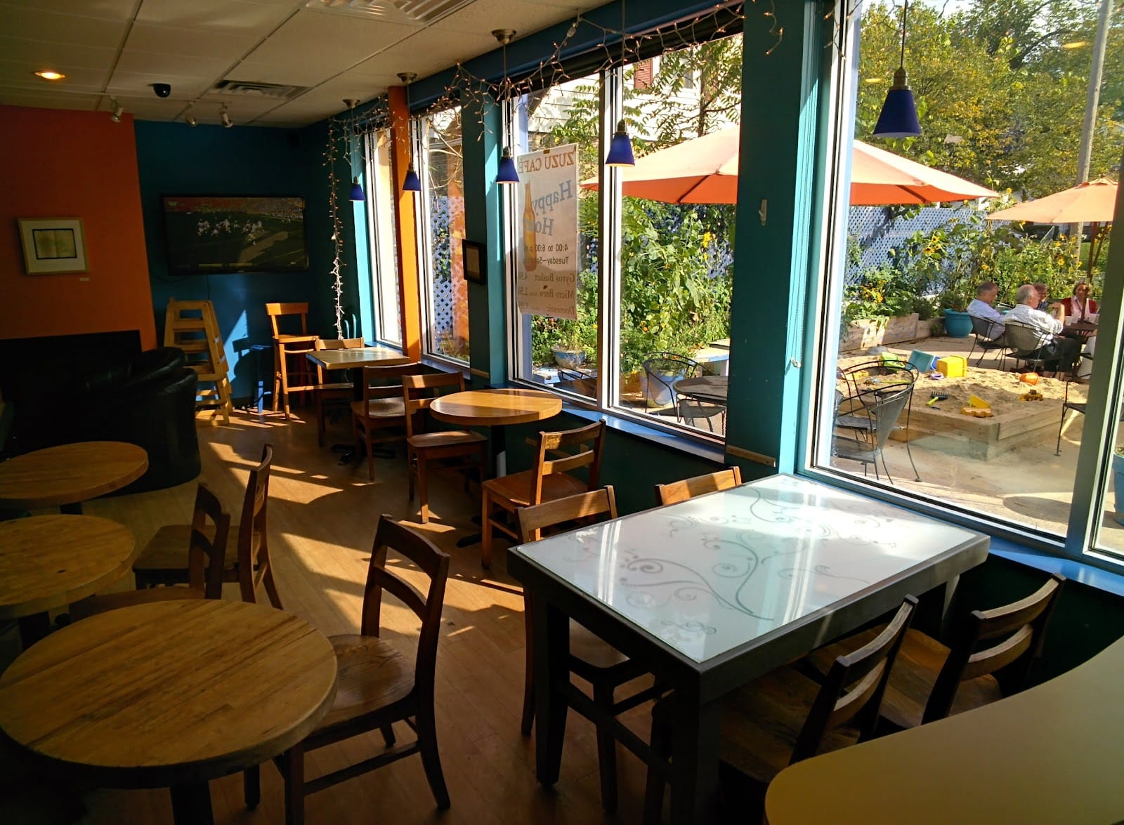 Zuzu Cafe
