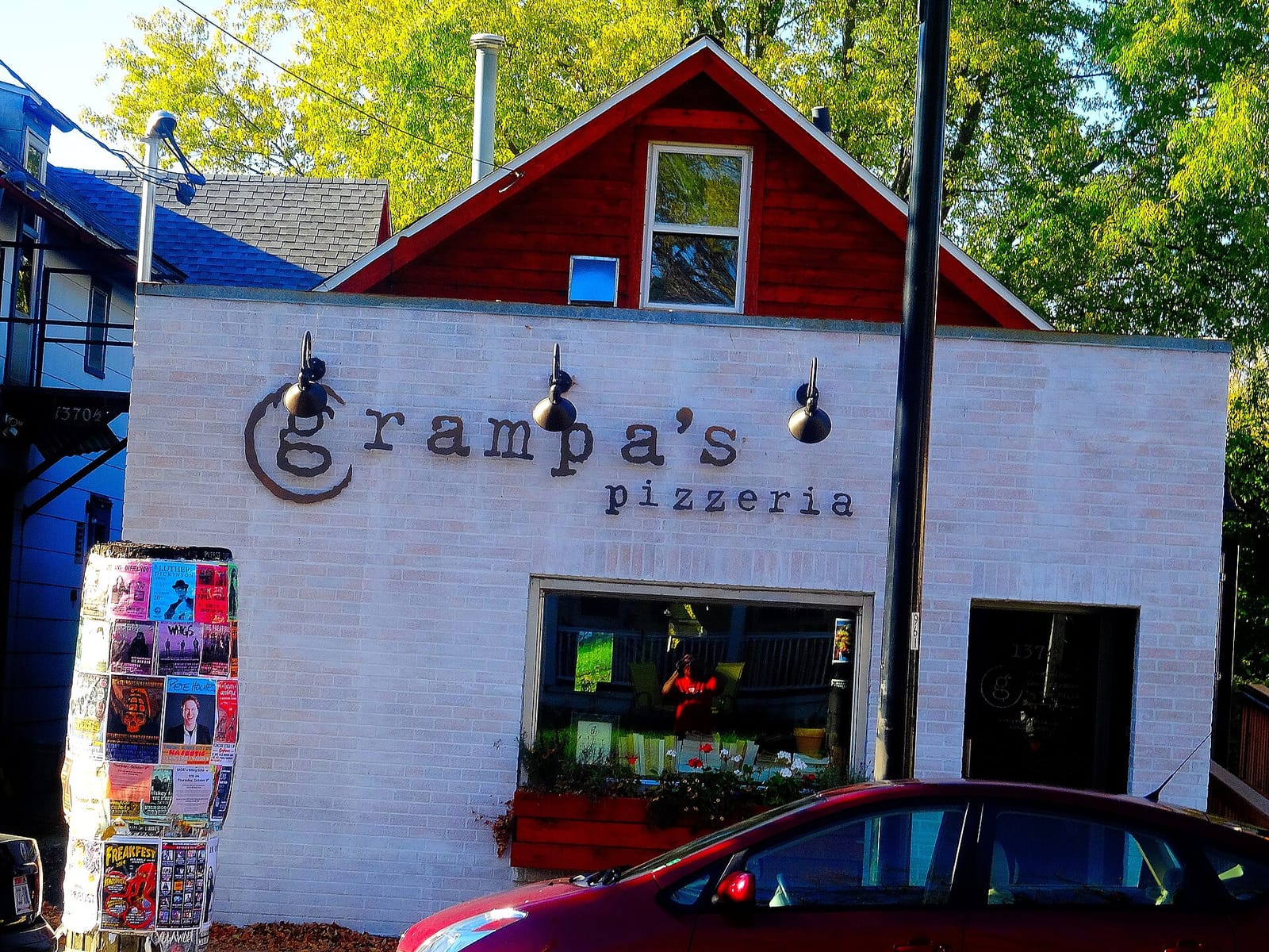 Lazy Jane's Cafe and Bakery photo 3