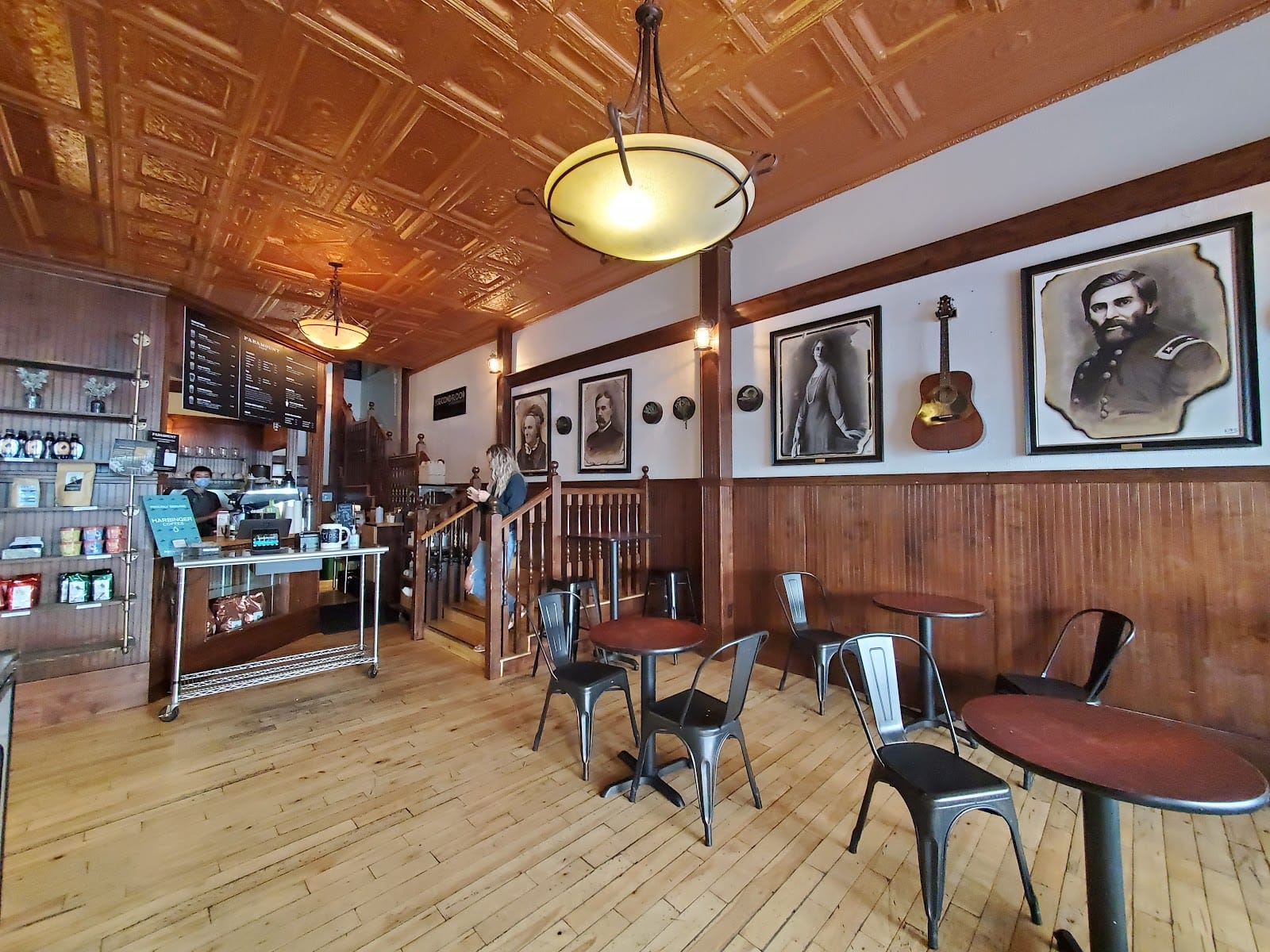 Paramount Café