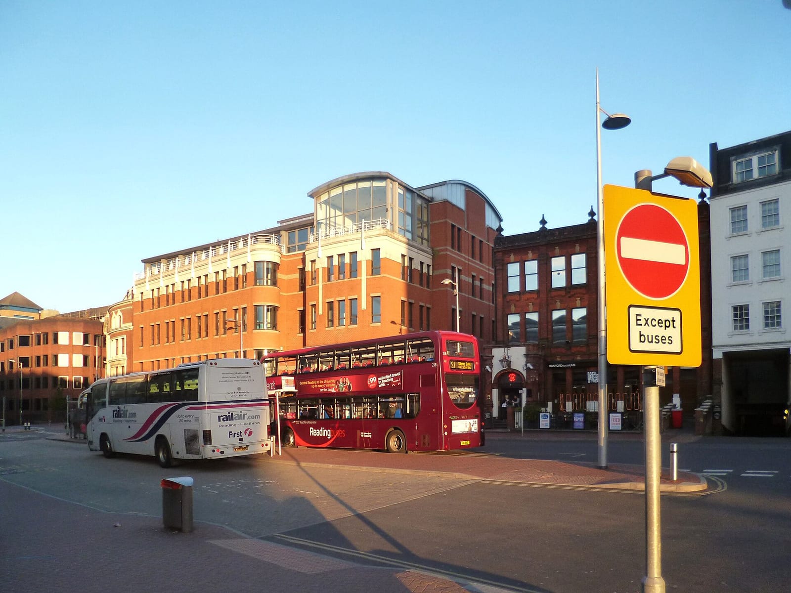 Costa photo 3
