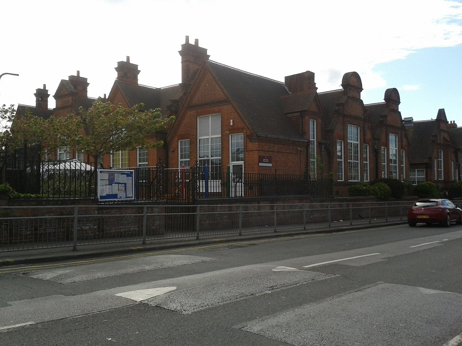 Earley Cafe photo 2