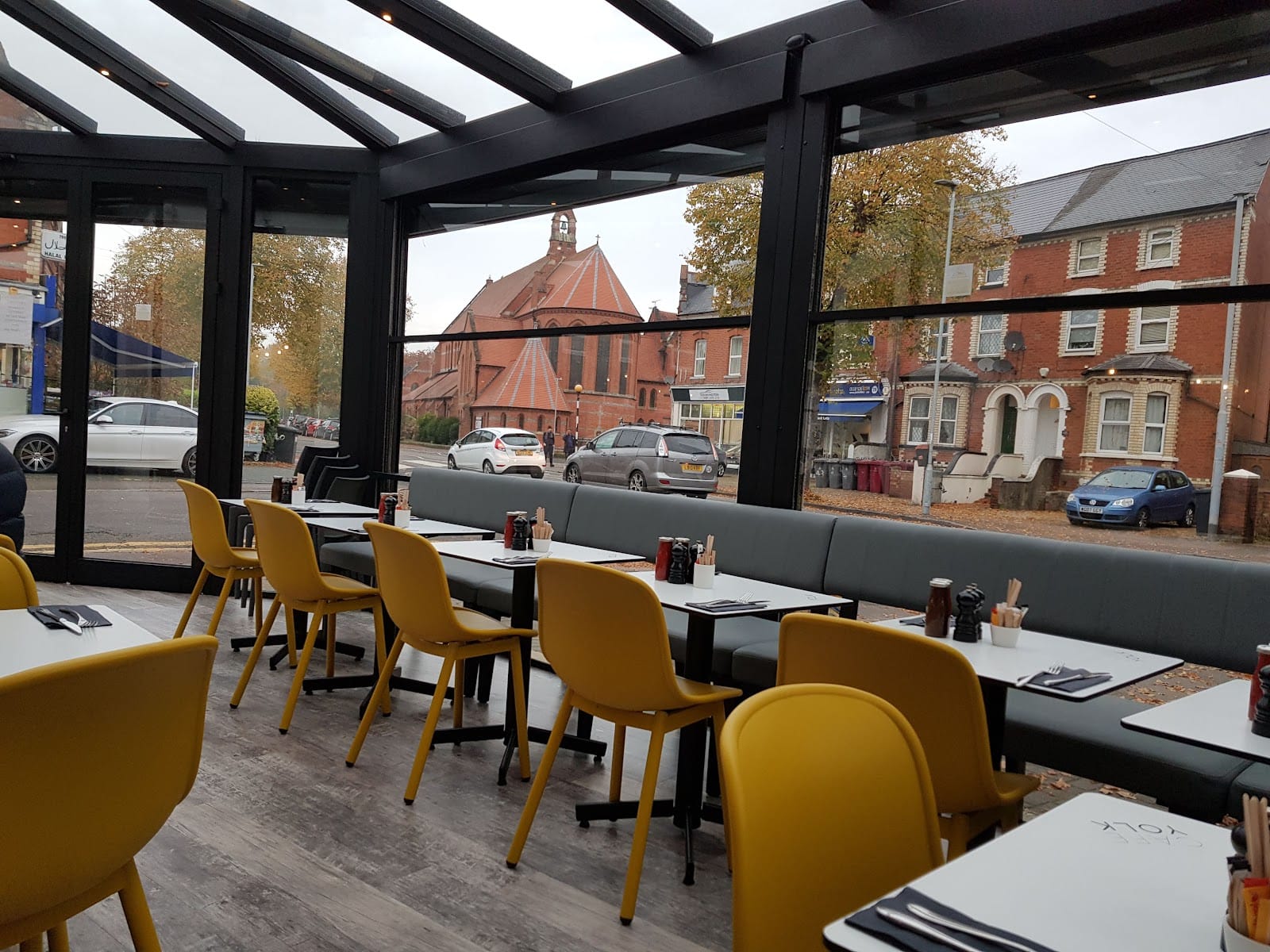 Café YOLK