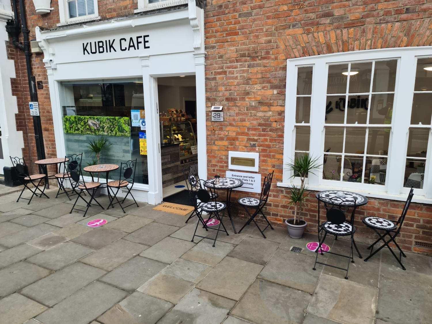 Kubik Cafe
