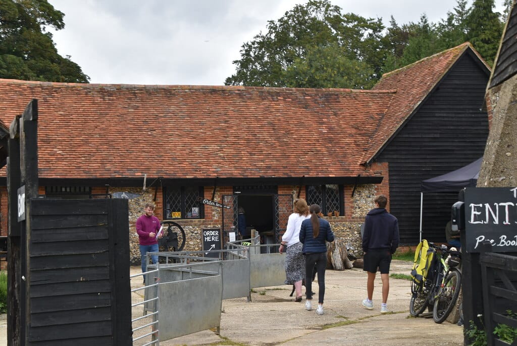 The Barn at Turville Heath photo 2