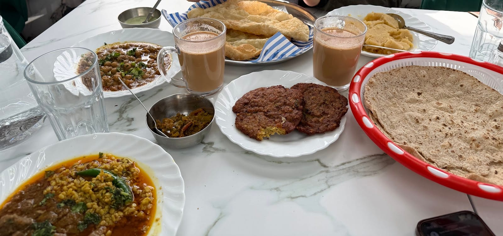 Lahori Cafe