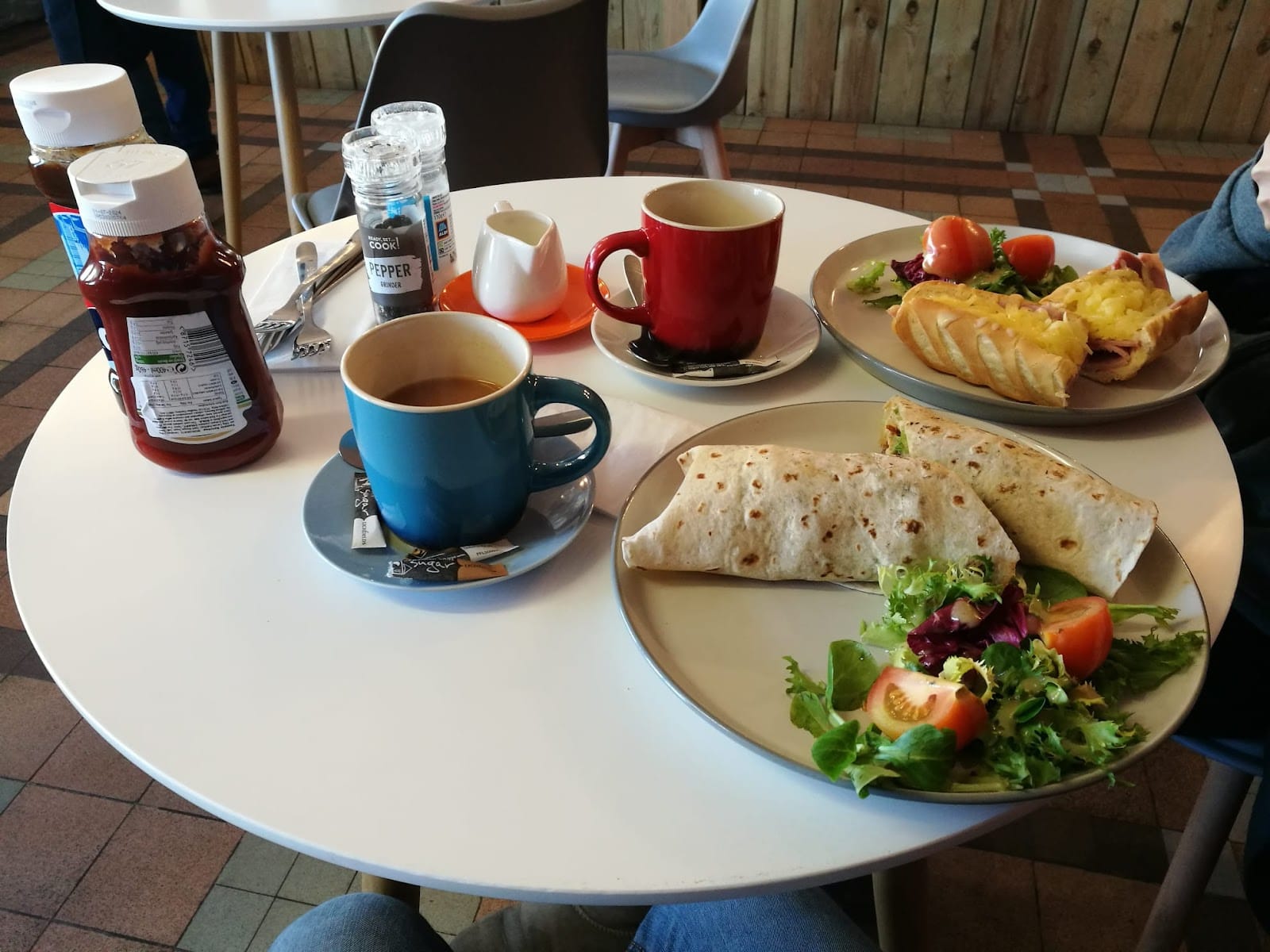 CB4 Café