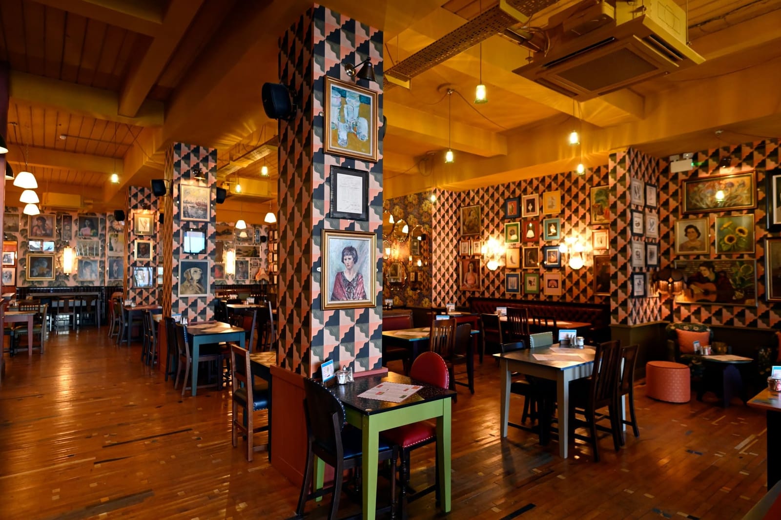 Panadero Lounge photo 5