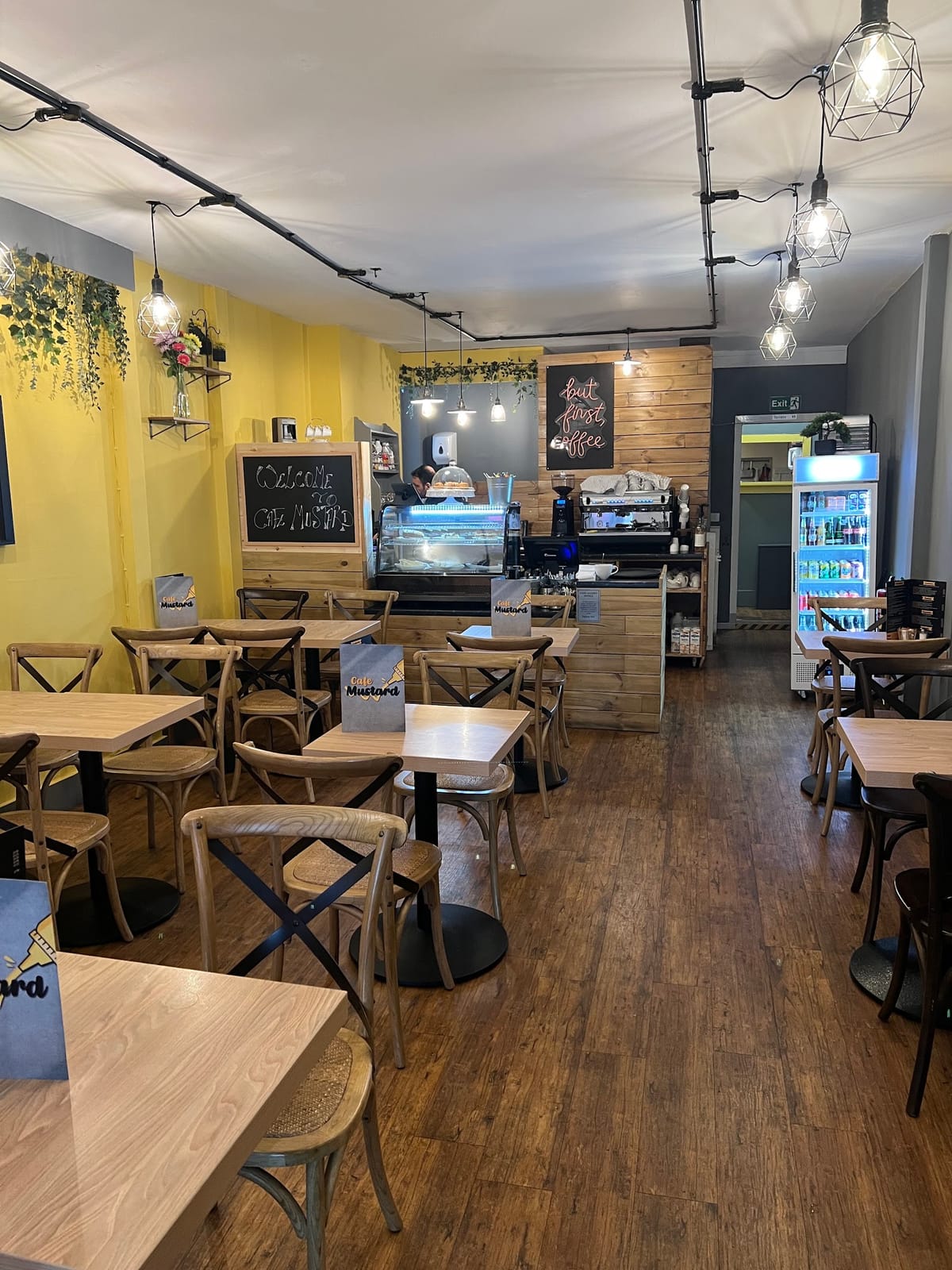Cafe Mustard