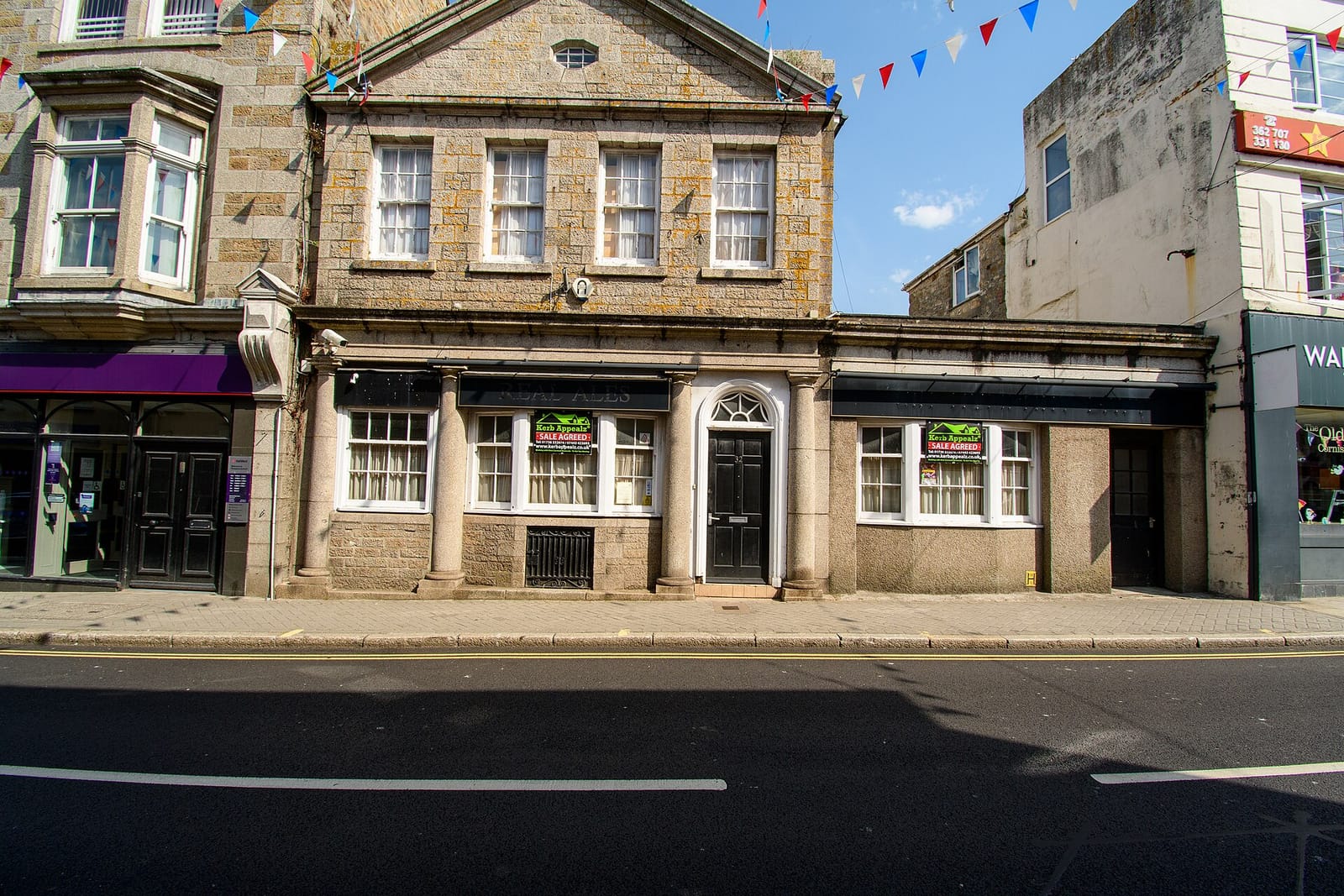 Redwing Gallery photo 2