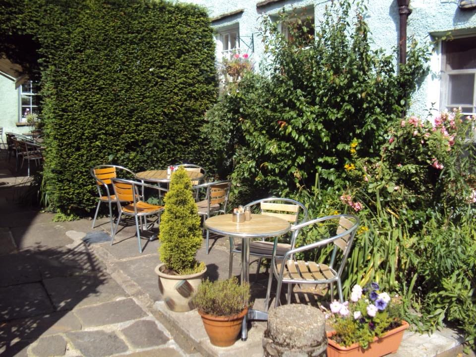Charlie's Cafe Bar