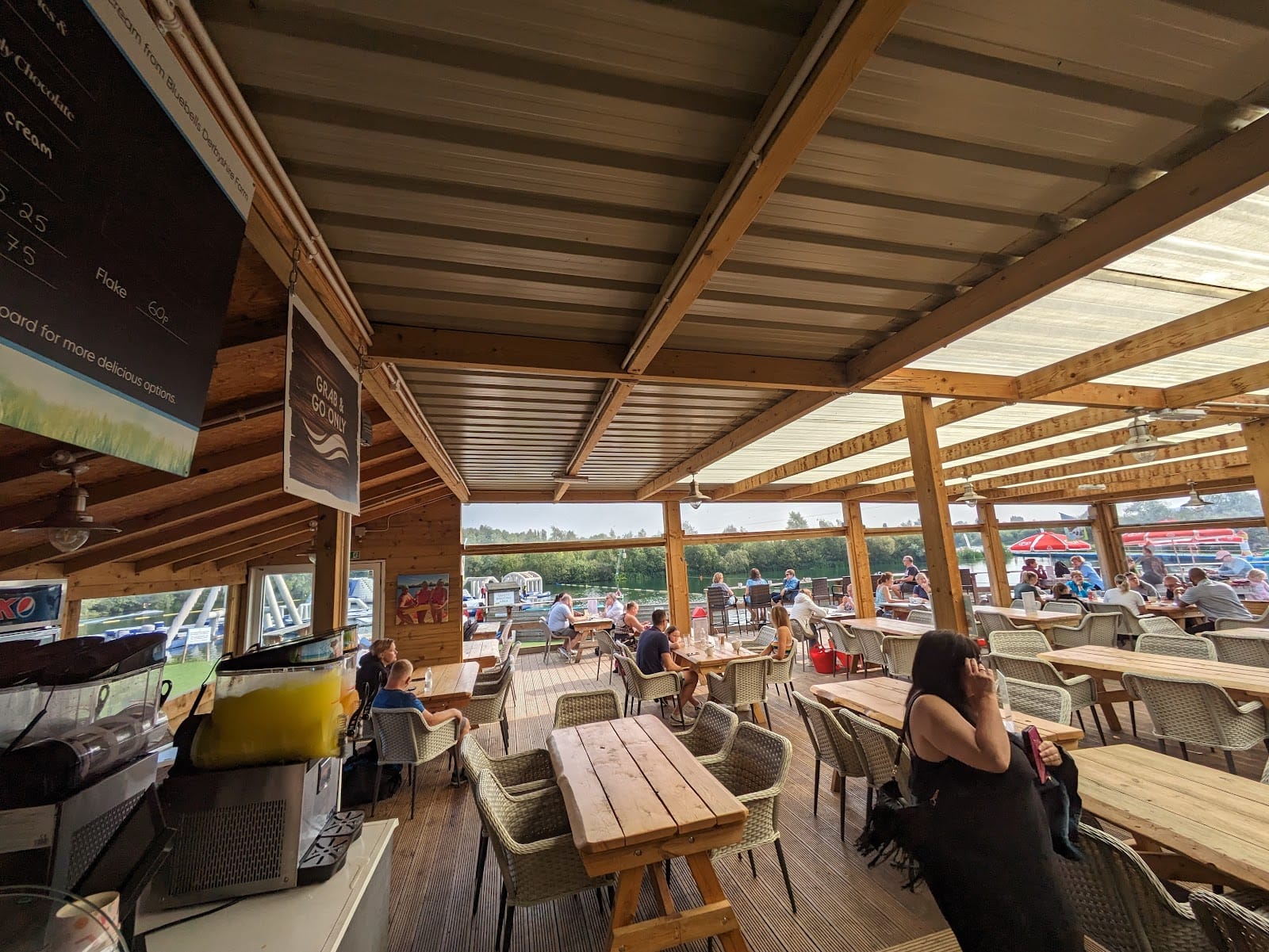 Waters Edge Cafe