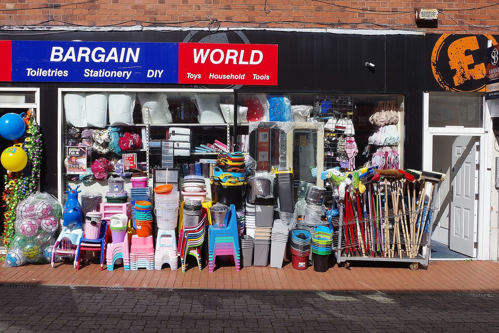 The Brown Bear photo 3