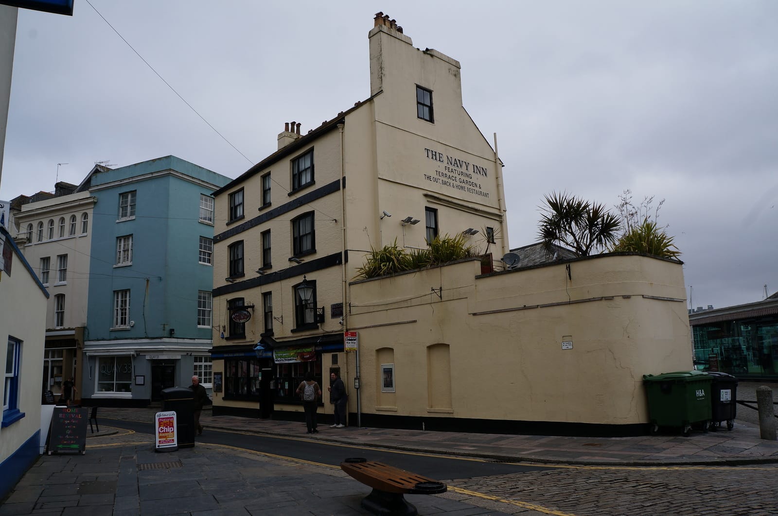 Monty's Cafe photo 4