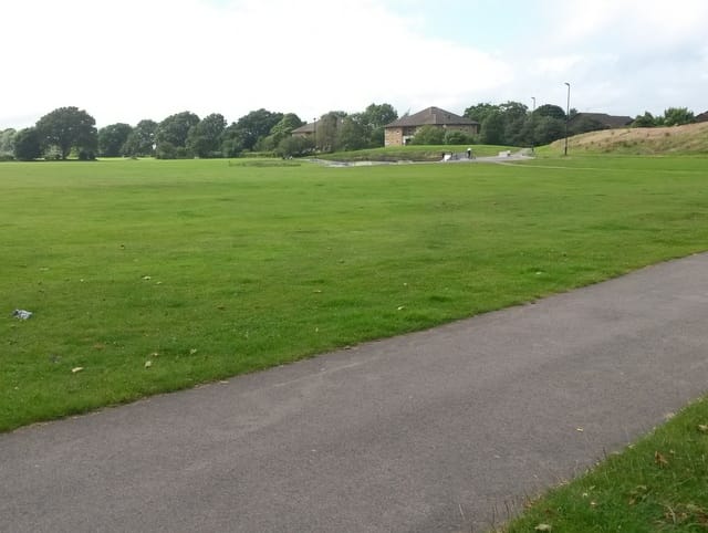 Slades Park Pavilion photo 2