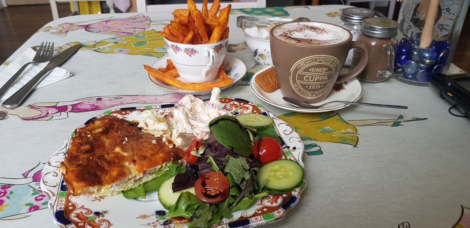 Fifteas Vintage Tea Room