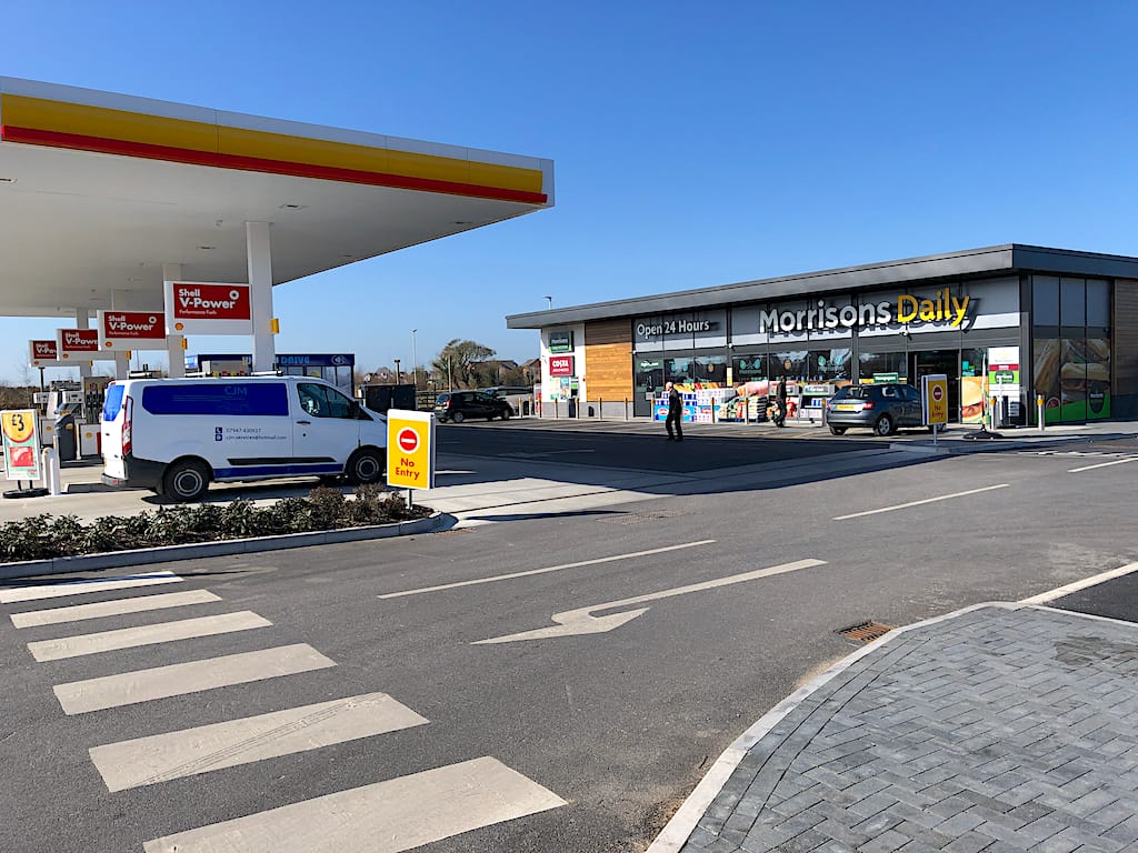 Costa Drive Thru photo 3