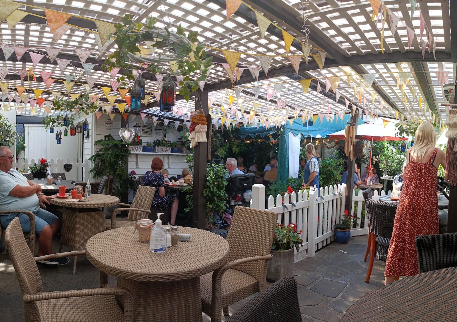 Sara's Tea Garden