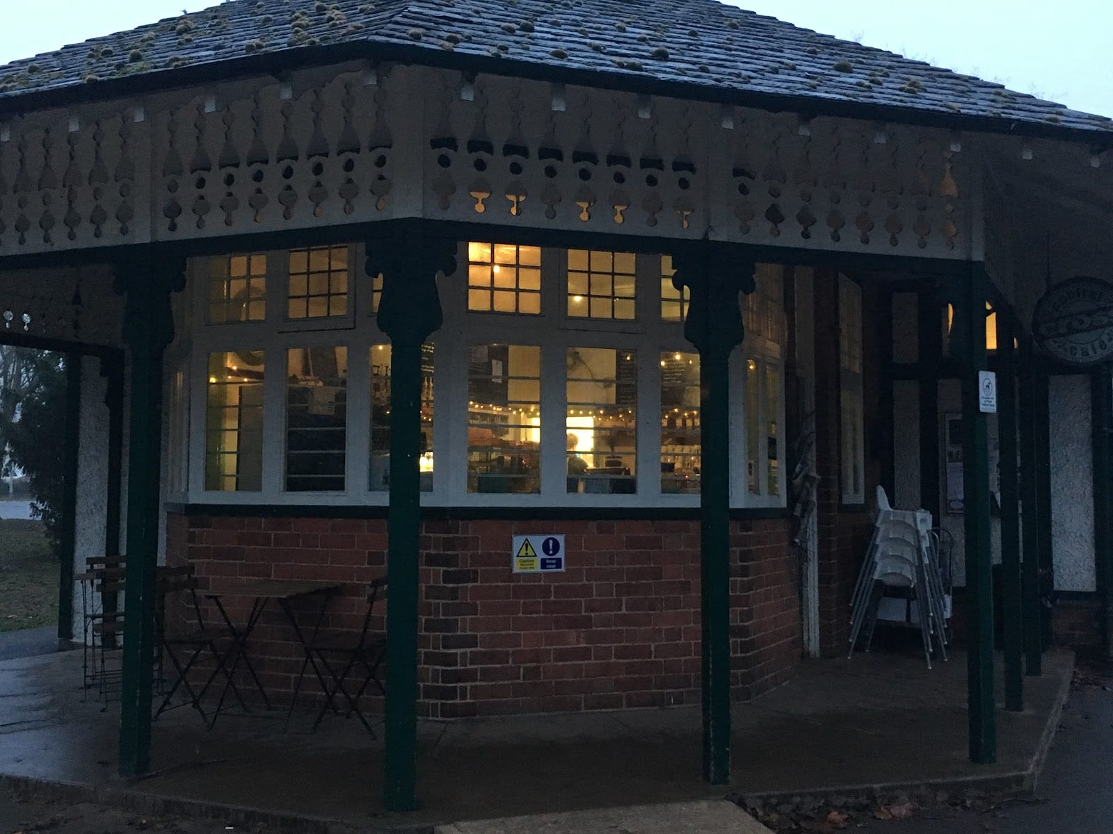 Central Cross Café