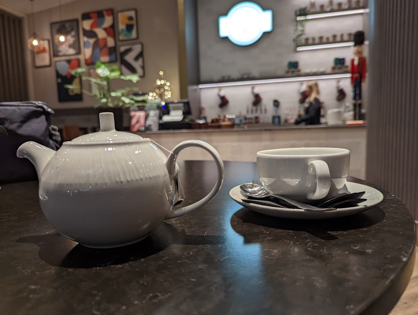 Red Bean Roastery Coffee Shop