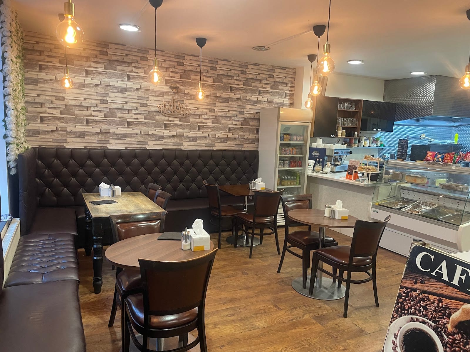 Cafe 22