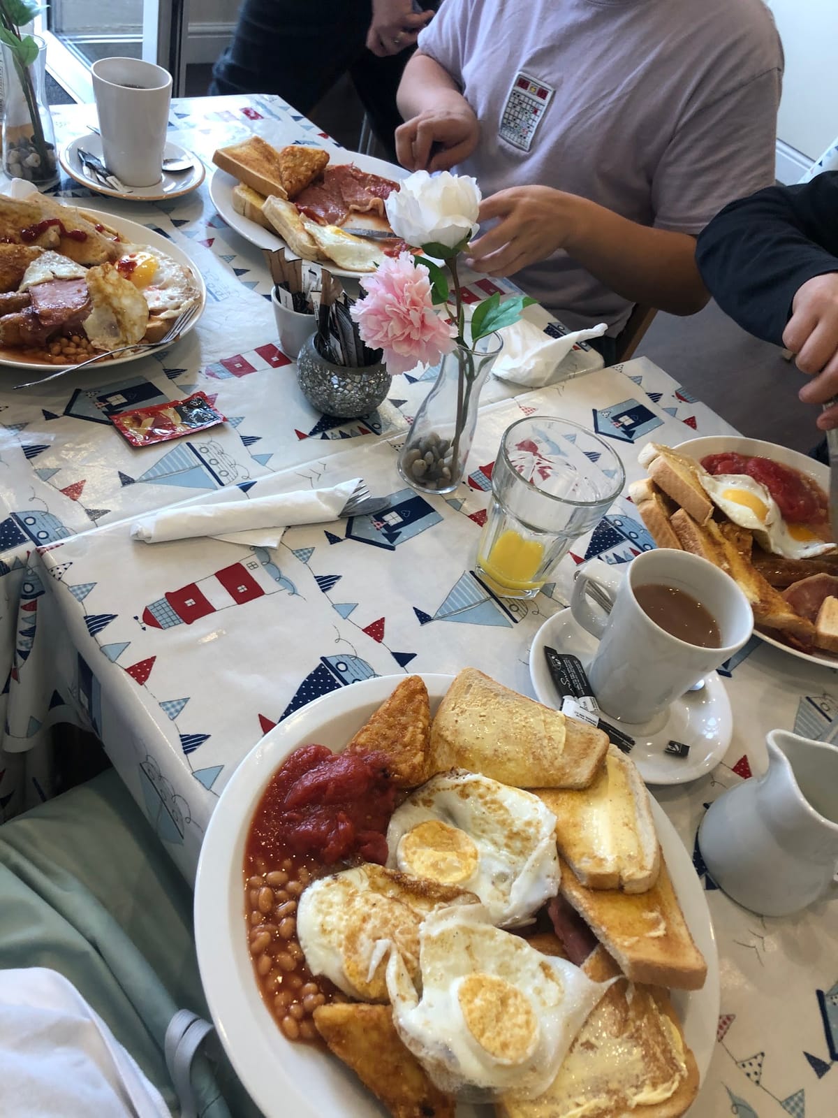 Miss Ellie's Cafe