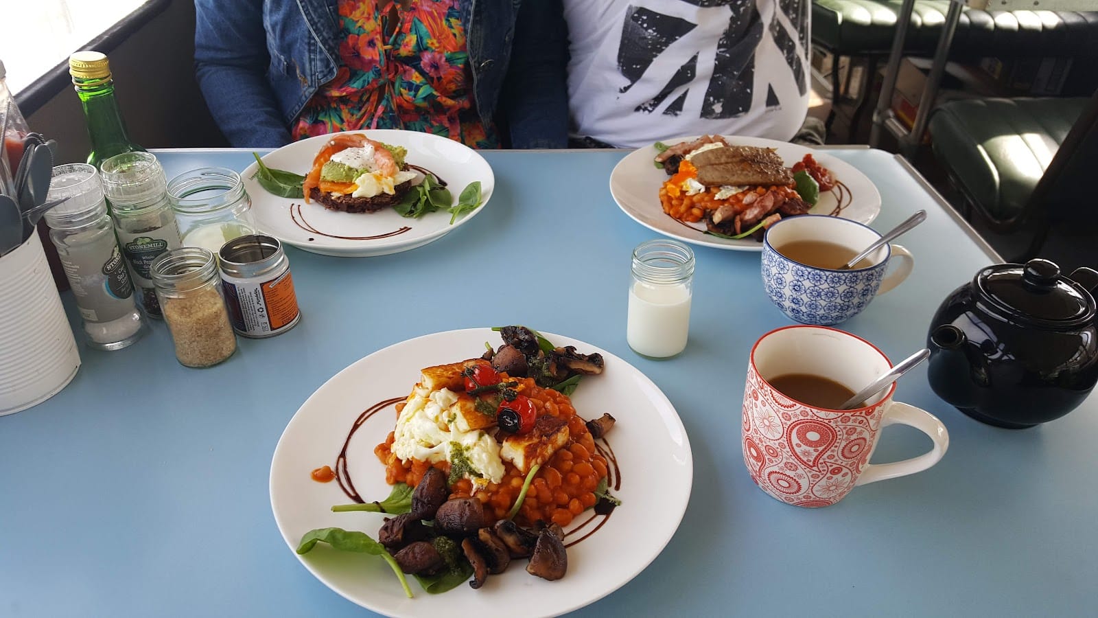 The Bus Café