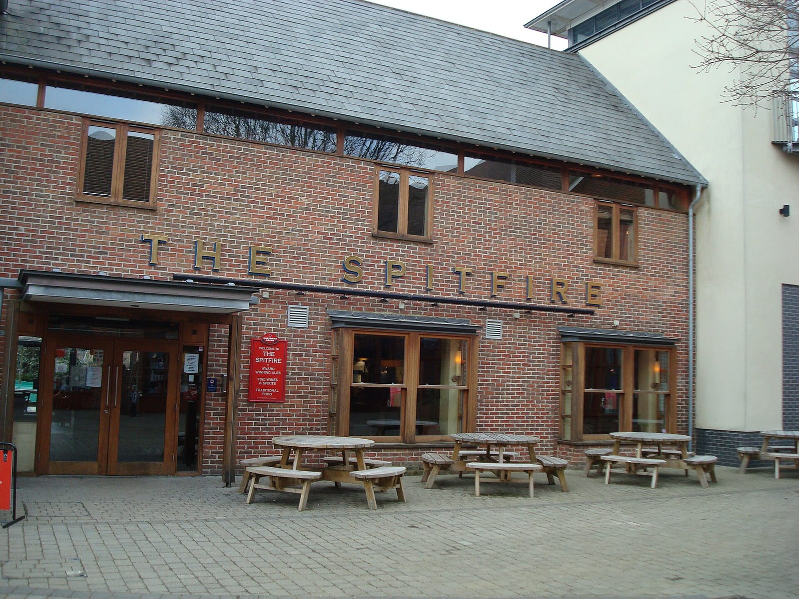 Costa photo 3