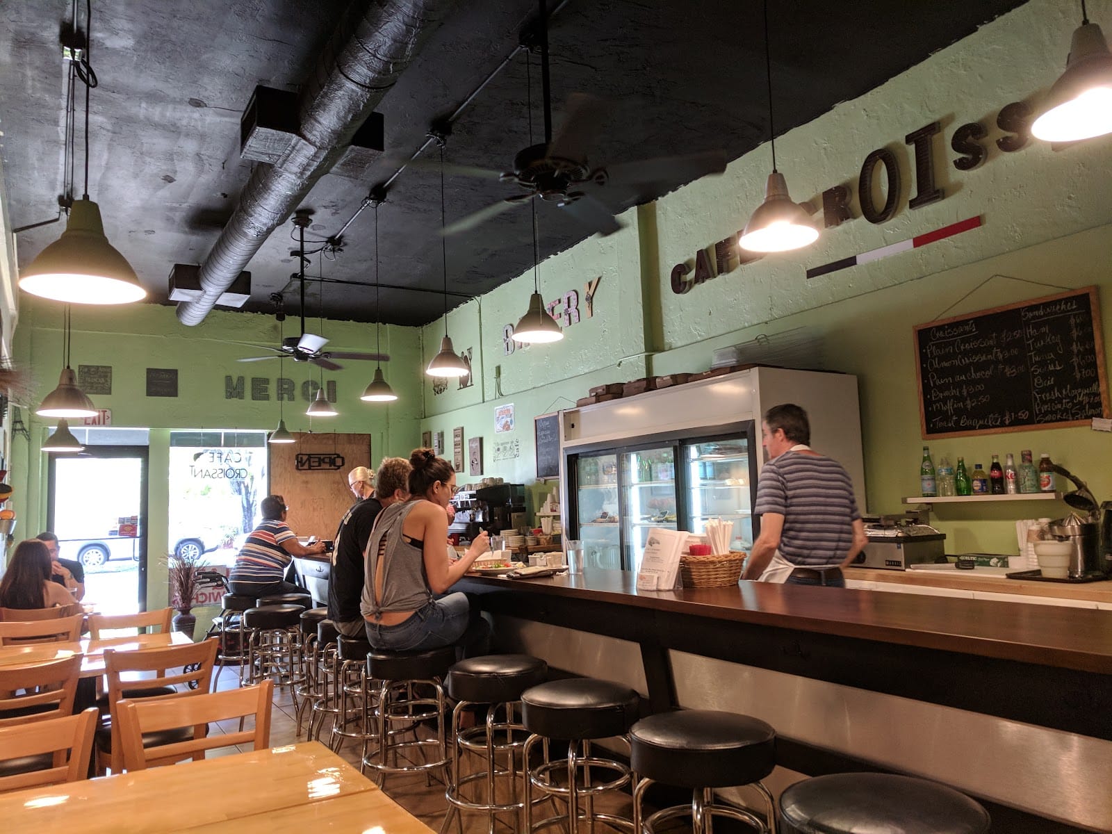 Cafe Croissant