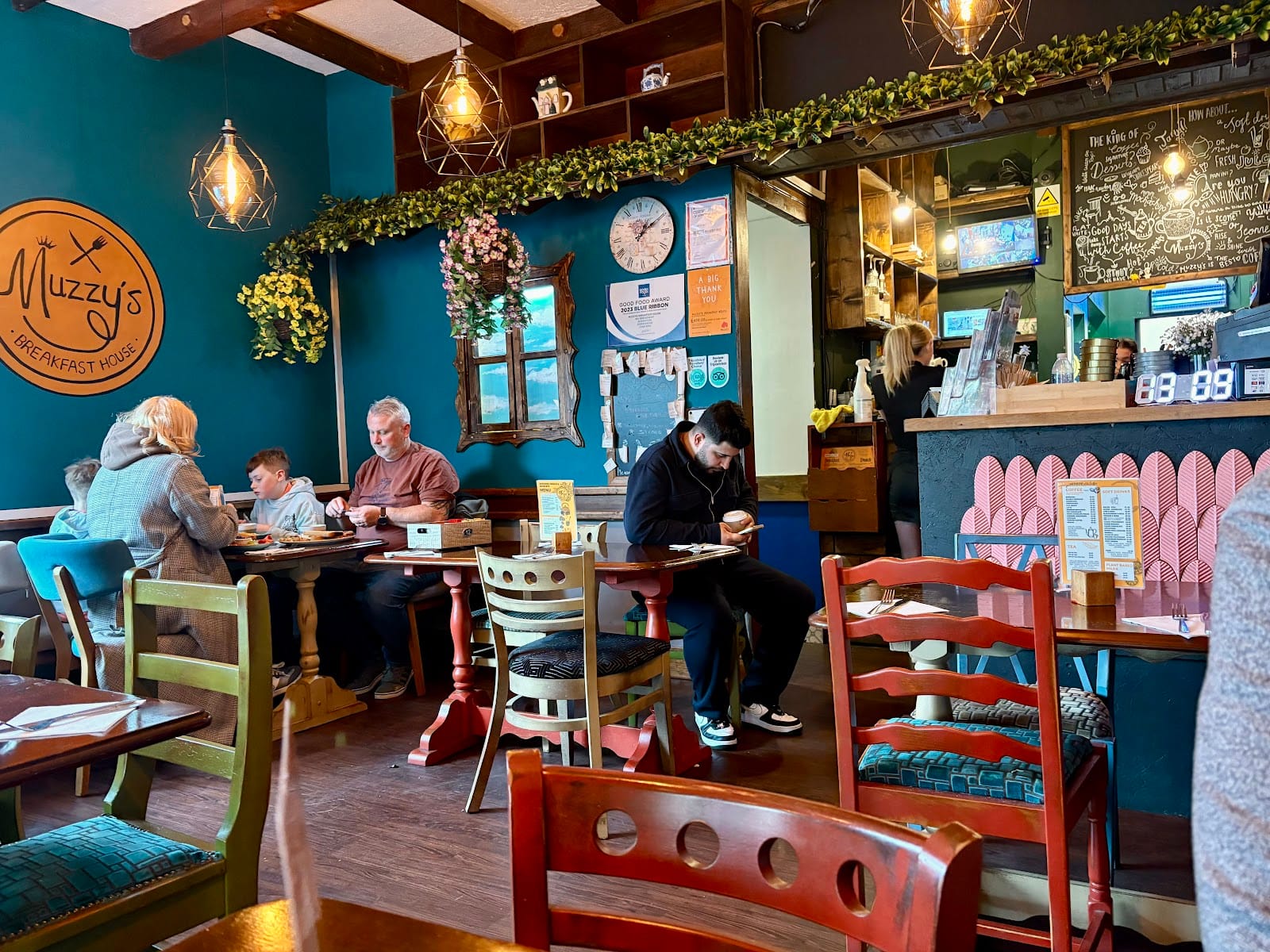 Muzzy's Breakfast House