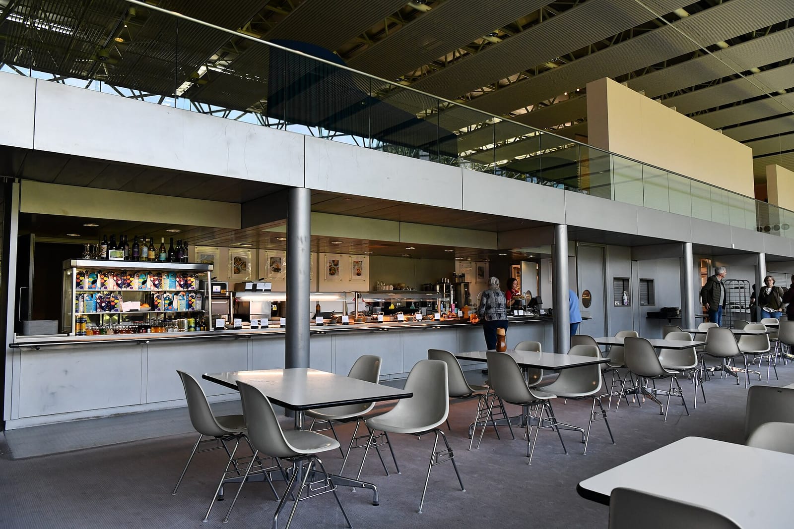 Modern Life Café