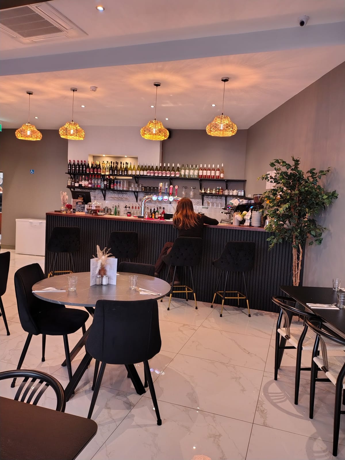 Amelia's Bar & Kitchen