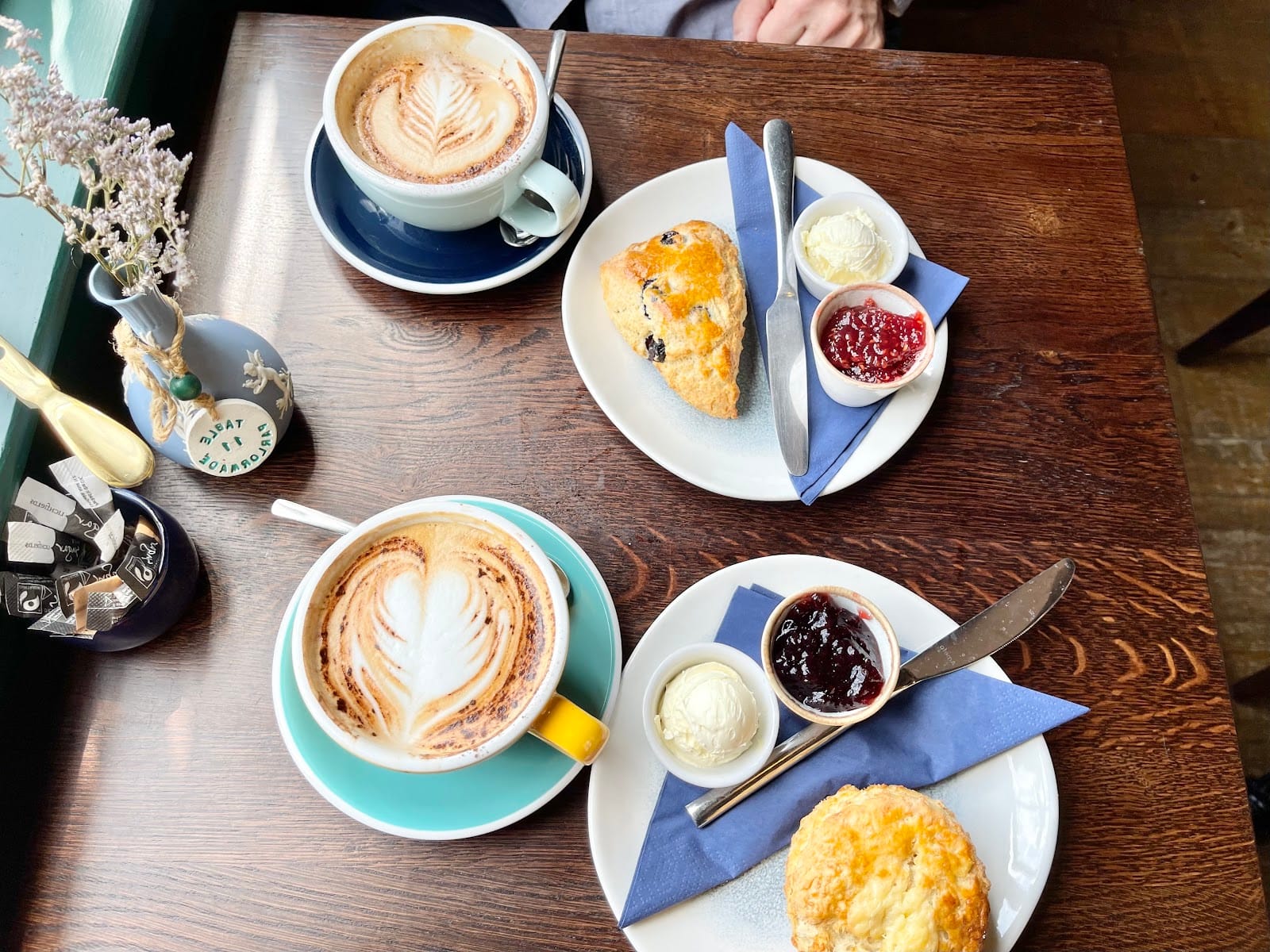 Parlormade Scone House