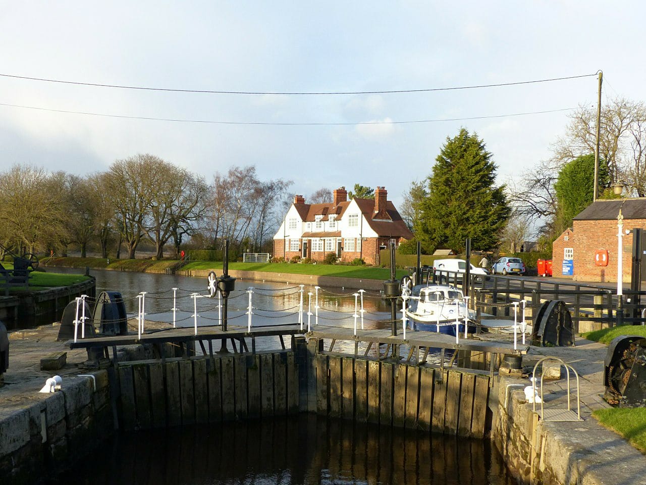 Tea by the Lock photo 2