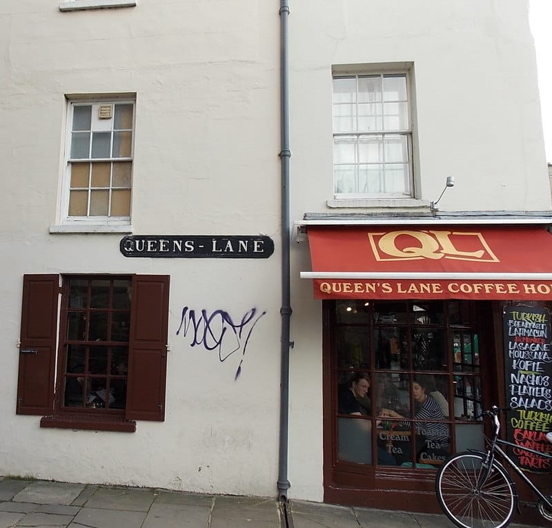 Queen's Lane Coffee House photo 3