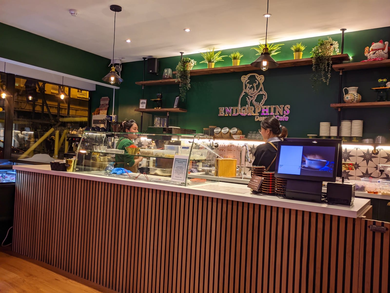 Endorphins Dessert Cafe