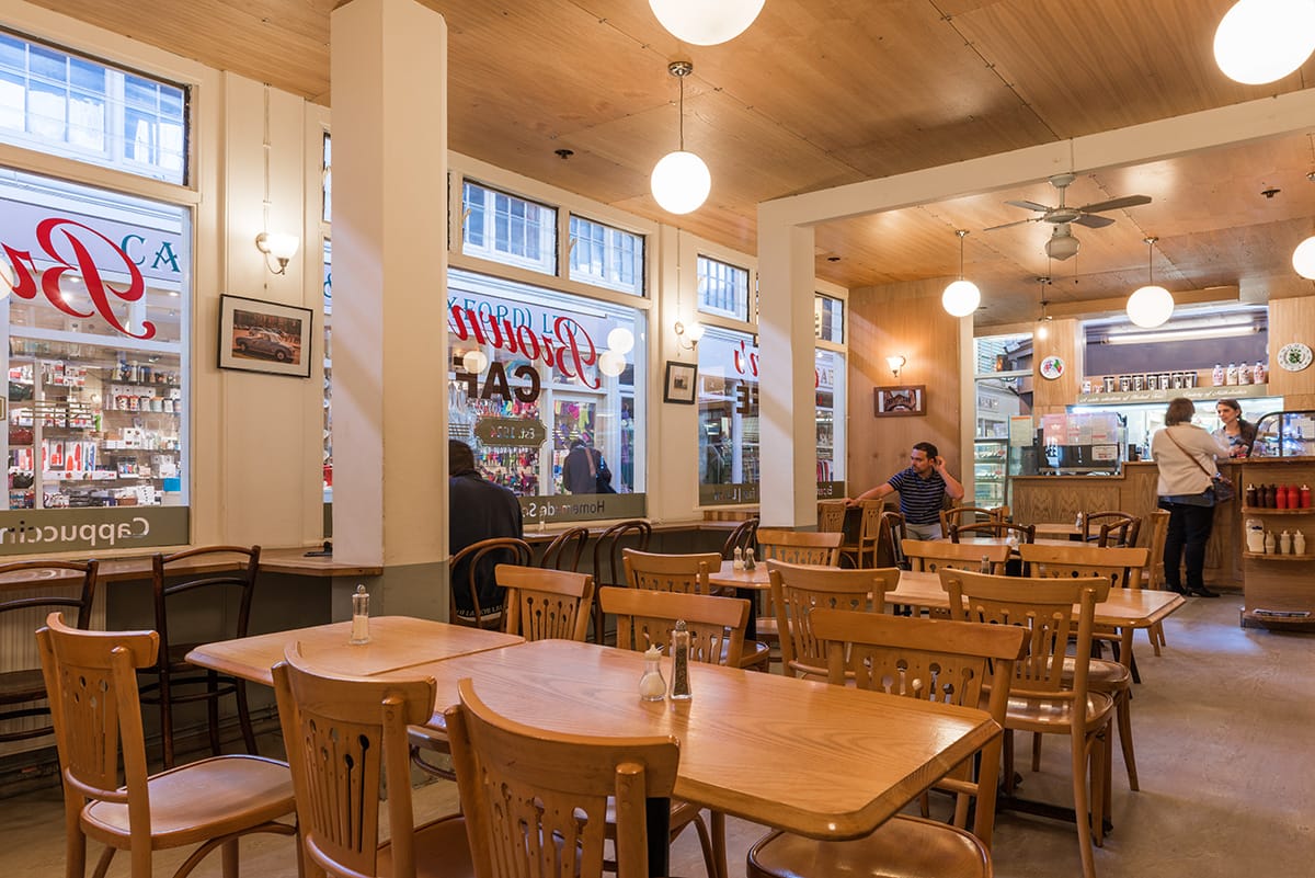 Brown's Café