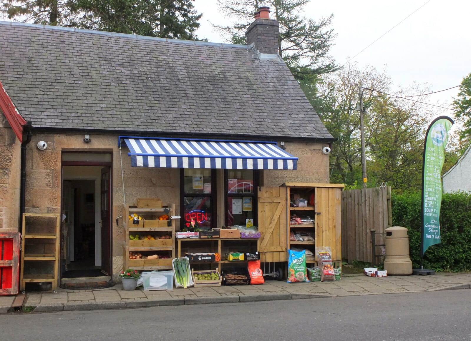 Laurel Bank photo 3