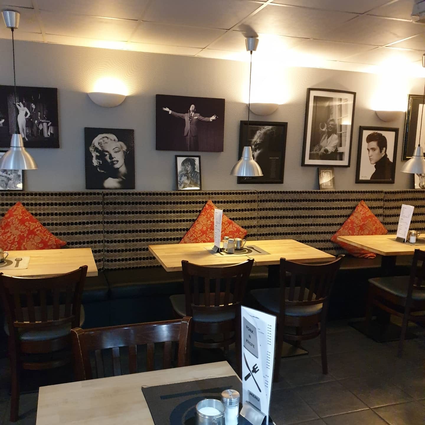 Fork n' Knife Café