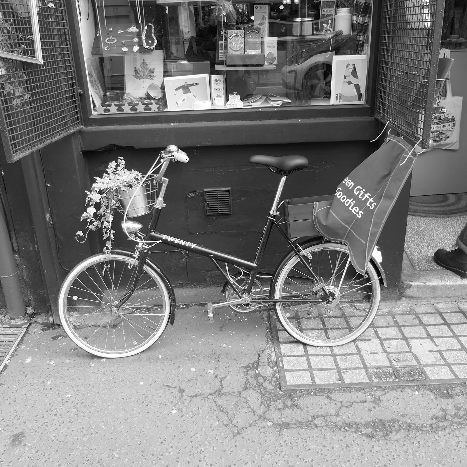 Folks Café photo 2