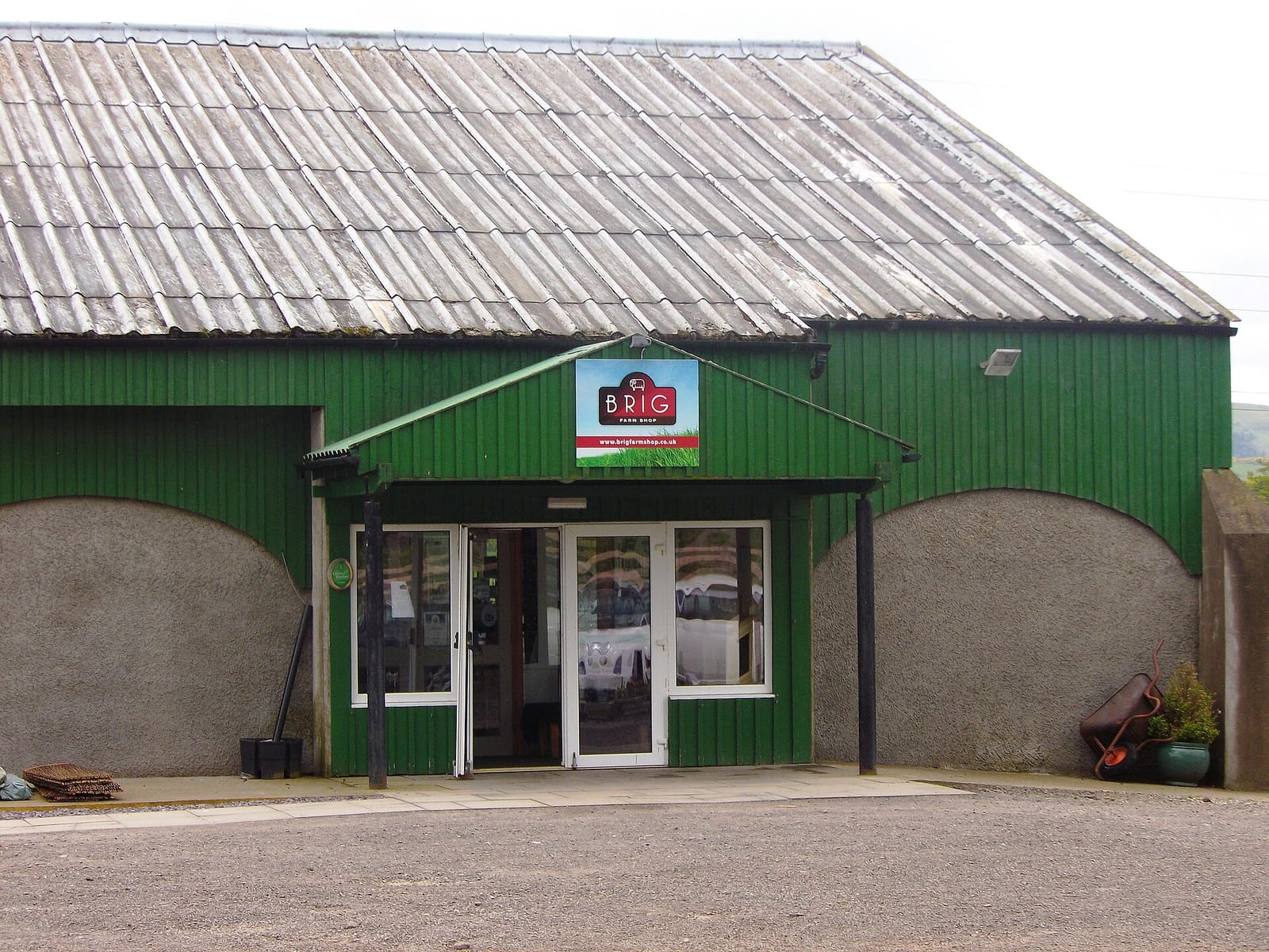The Earn Coffee Shop