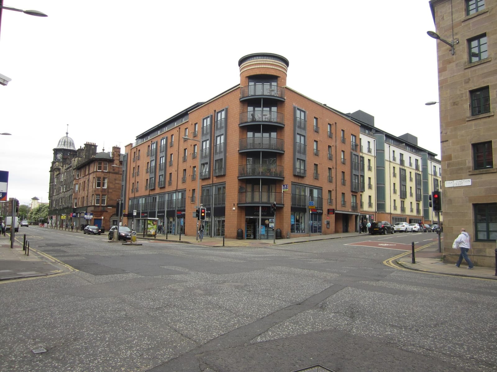 Ground Floor photo 3