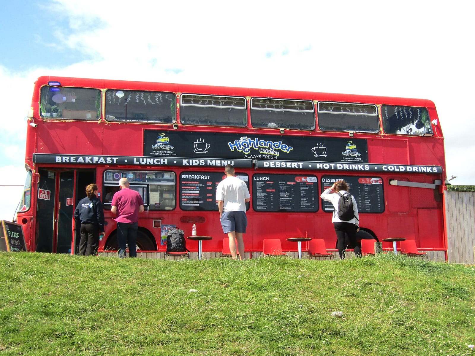 Highlander Cafe Bus photo 2